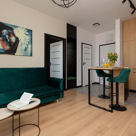 Home Factory Estate Praga Kotsisa By Noclegi Renters Warszawa Eksteriør billede