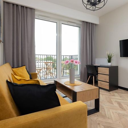 Home Factory Estate Praga Kotsisa By Noclegi Renters Warszawa Eksteriør billede